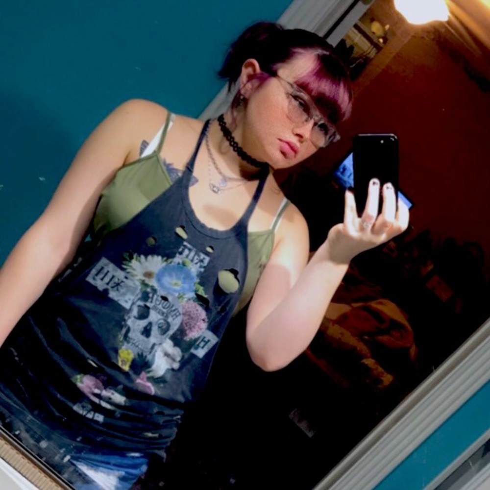 Meet your Posher, Tayler